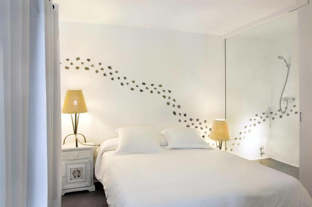 Hotel Cala Joncols Roses Esterno foto